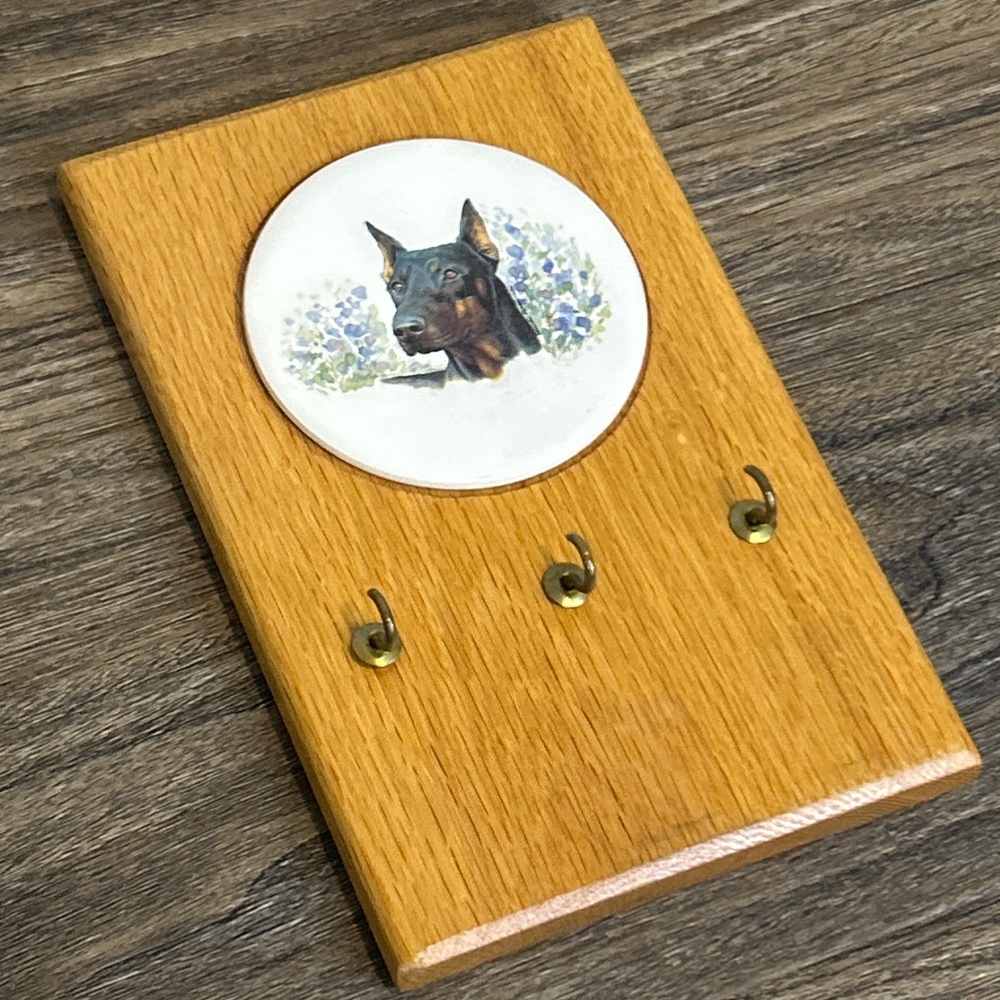 Wooden Dog Doberman Key Leash Holder